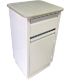 MESA DE NOCHE PINTADA, CUBIERTA EN MADECOR