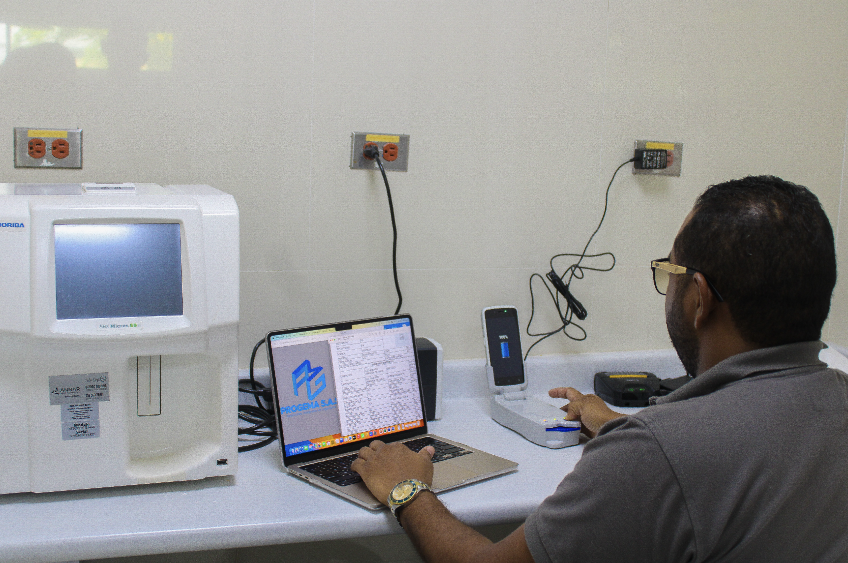 Asesoría e ingeniería clínica